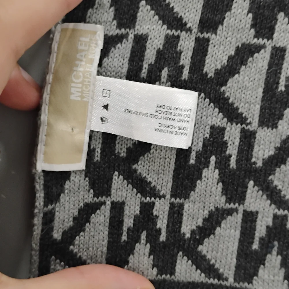 Michael Kors Womens Logo Acrylic Scarf One Size